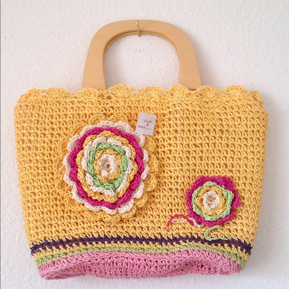 FINAL MARKDOWN Ladies' Lined Crocheted Plastic & Wood tote bag